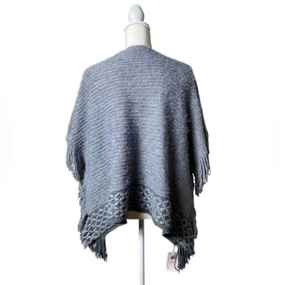 Lida Collection Womens Knit Poncho One Size Shawl Wrap Chunky Fringe Gra… - Picture 4 of 7